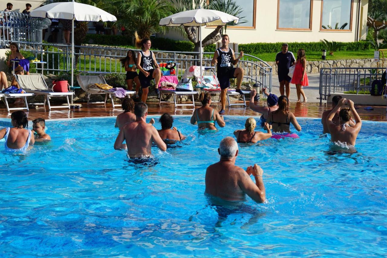 Hotel Scoglio Del Leone Цамброне Экстерьер фото