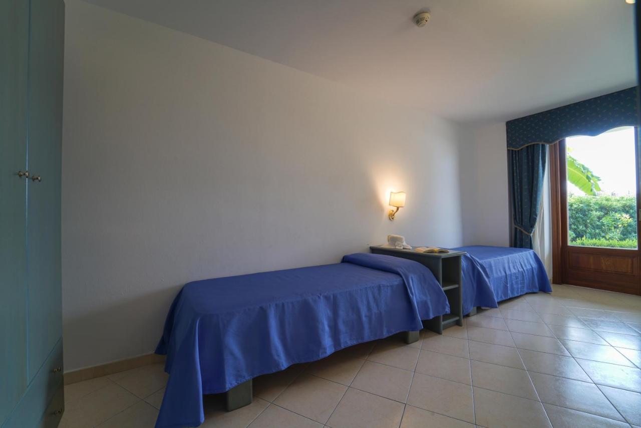 Hotel Scoglio Del Leone Цамброне Экстерьер фото