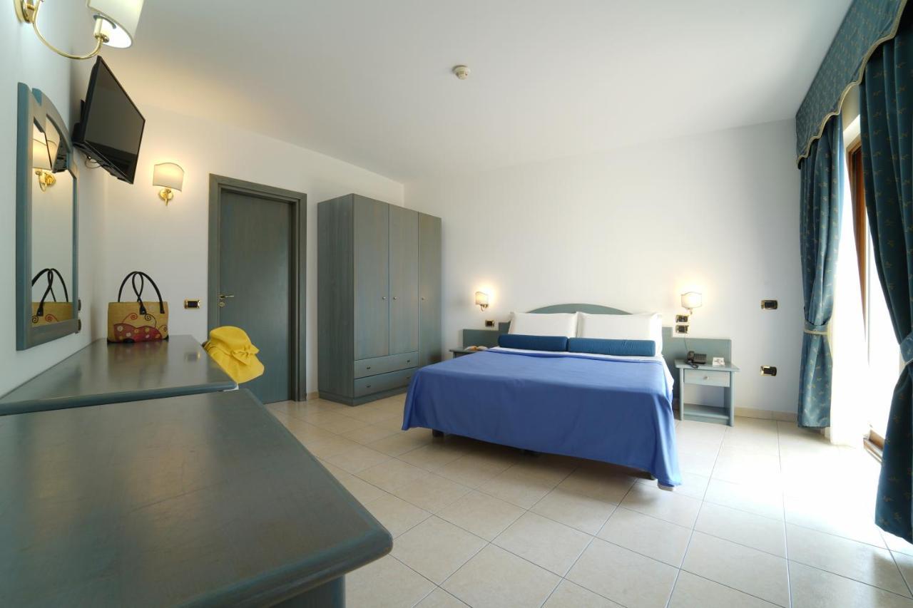 Hotel Scoglio Del Leone Цамброне Экстерьер фото