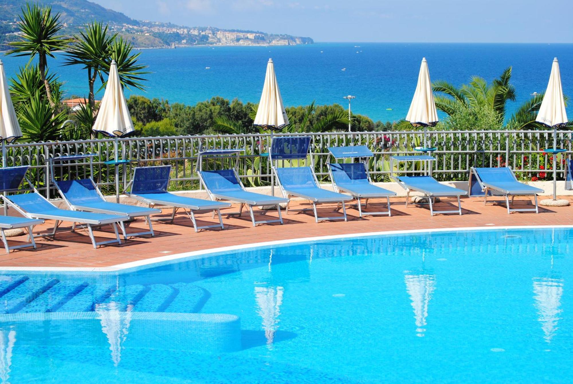 Hotel Scoglio Del Leone Цамброне Экстерьер фото