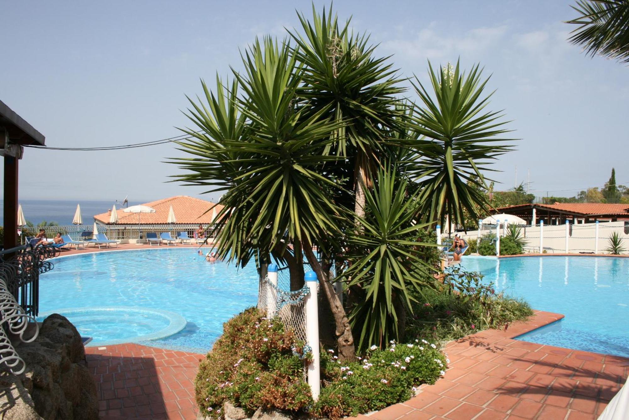 Hotel Scoglio Del Leone Цамброне Экстерьер фото