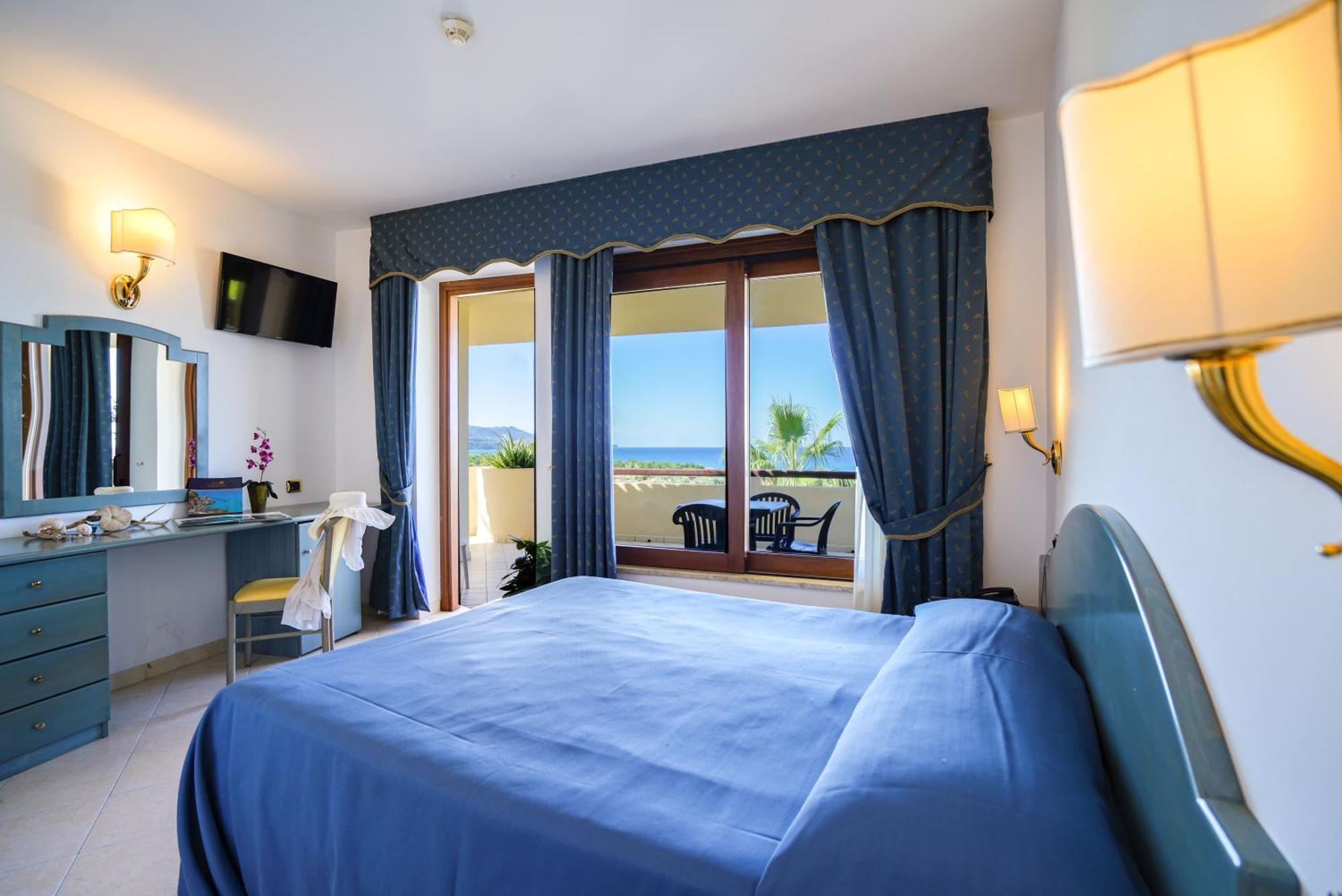 Hotel Scoglio Del Leone Цамброне Экстерьер фото