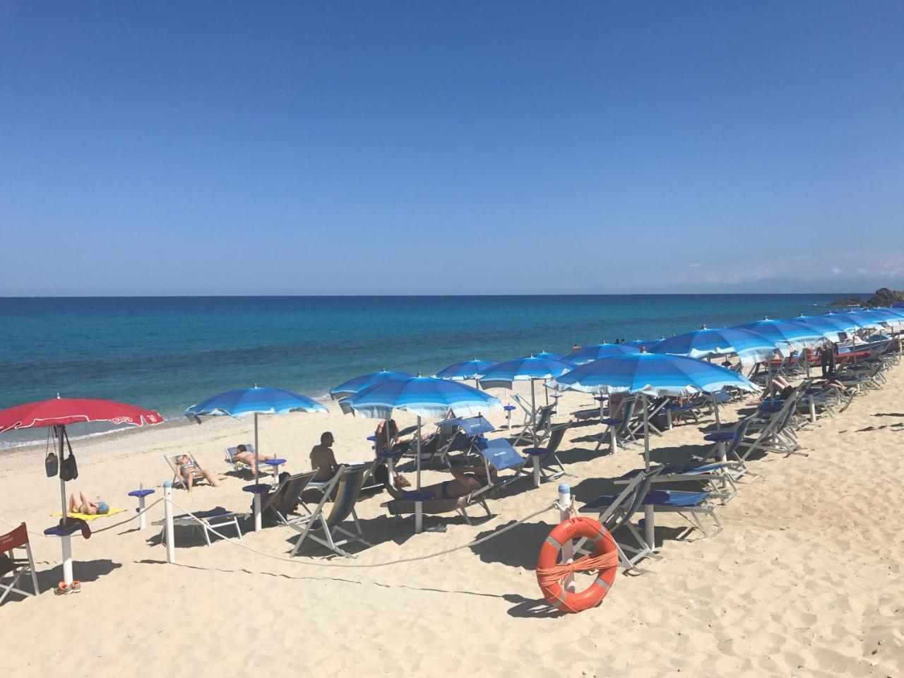 Hotel Scoglio Del Leone Цамброне Экстерьер фото